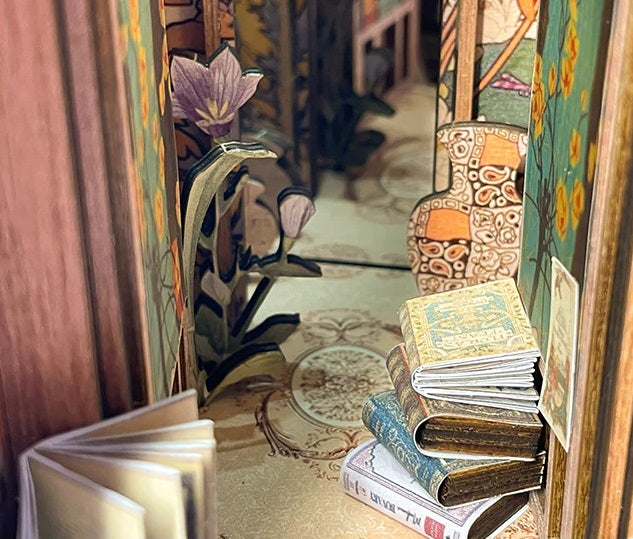 Butterfly of Unknown Lands Library Mini Scenery