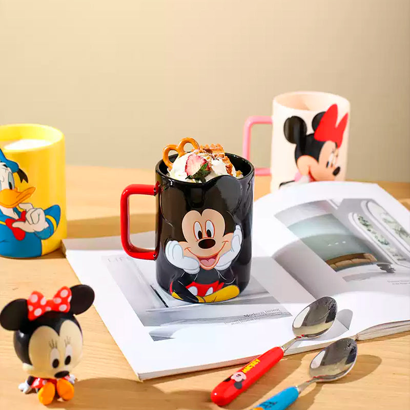 Caneca Mickey e Amigos Shape 500ML Oficial Disney