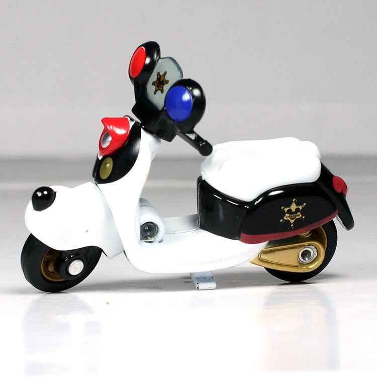 Coleccionables de scooters Takara Tomy de Disney Motors