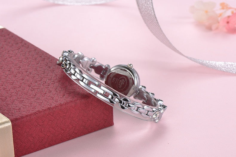 Reloj de pulsera Mickey y Minnie Love Disney
