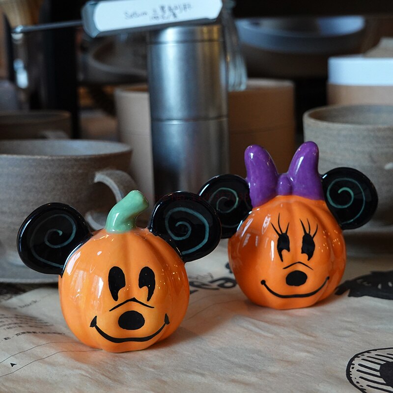 Salt and Pepper Shakers Mickey and Minnie Pumpkins Halloween Disney